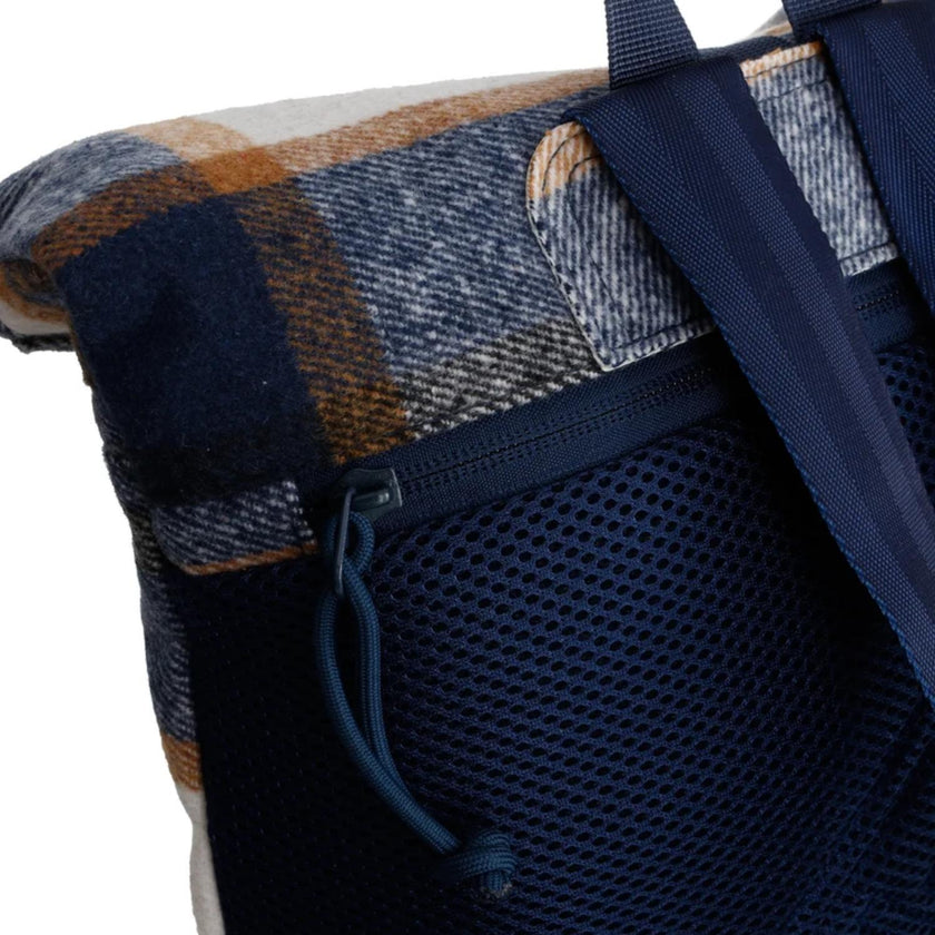 New Rebels Rugzak 51.1579 Los Angeles Navy 02