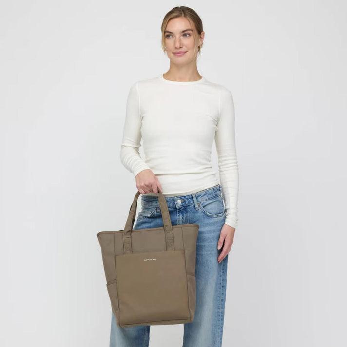 Kapten & Son Verzorgingsrugzak Lindby Diaper Walnut Kapten & Son Verzorgingsrugzak Lindby Diaper Walnut