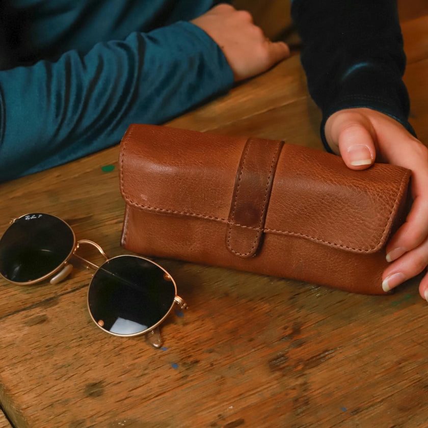 Bear Design Brillenetui CP2114 Weta Cognac