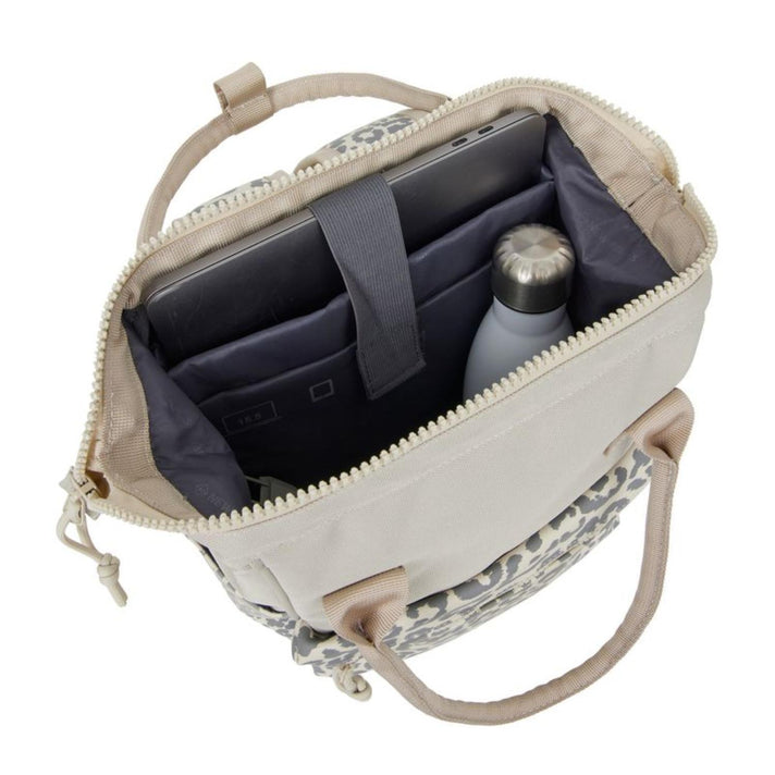 New Rebels Rugzak 51.1528 Weverly Leopard Beige 06 New Rebels Rugzak 51.1528 Weverly Leopard Beige 06