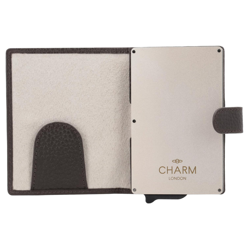 Charm Credicard etui 21276 Washington Donkerbruin 097