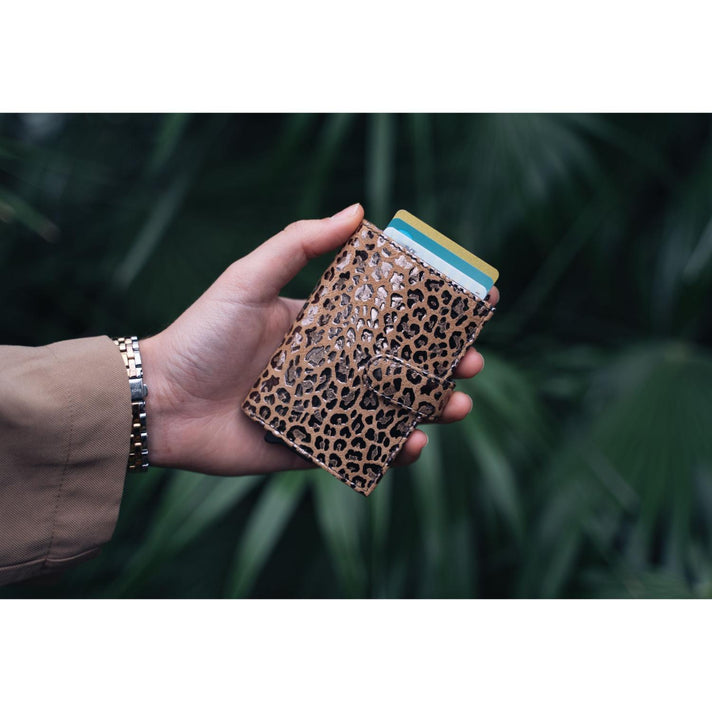 Charm Creditcardetui 19208 Camberwell Brown Leopard Charm Creditcardetui 19208 Camberwell Brown Leopard