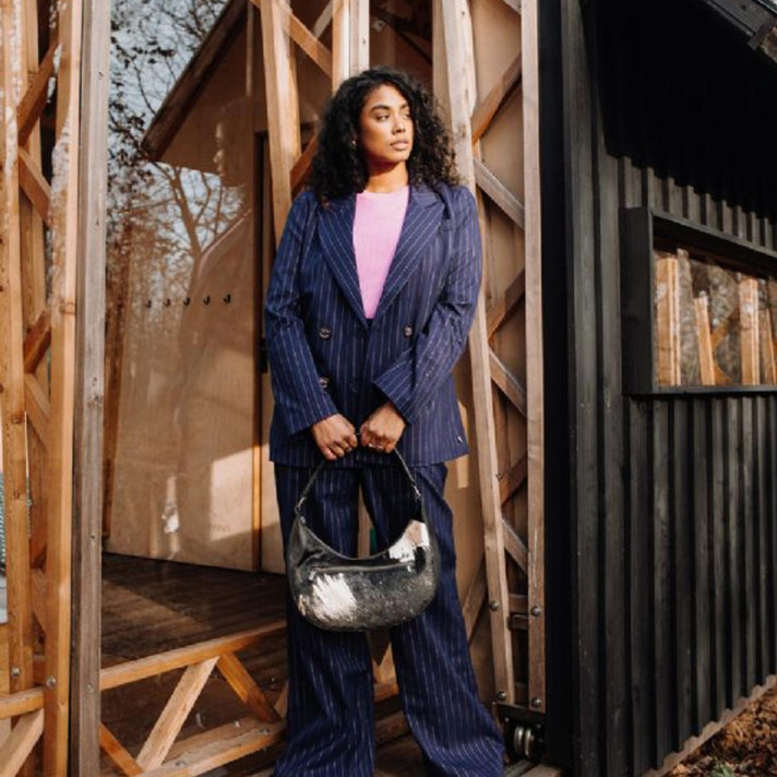 Cowboysbag Tas rits 3466 Roseland Zwart goud hair on 102 Cowboysbag Tas rits 3466 Roseland Zwart goud hair on 102