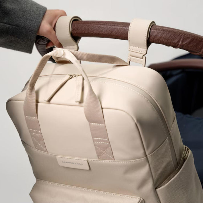 Kapten & Son Verzorgingsrugzak Bergen pro diaper Sandstone Kapten & Son Verzorgingsrugzak Bergen pro diaper Sandstone