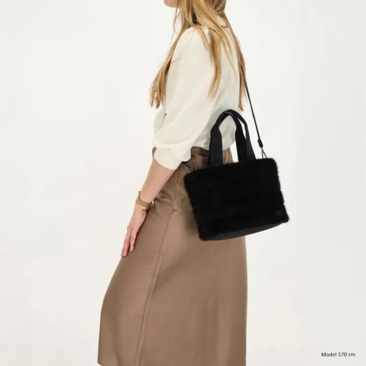 Zebra Trends Tas 23897 Fur Emma Zwart 001 Zebra Trends Tas 23897 Fur Emma Zwart 001