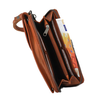 Bear Design Telefoontasje CP7066 Patty Cognac Bear Design Telefoontasje CP7066 Patty Cognac