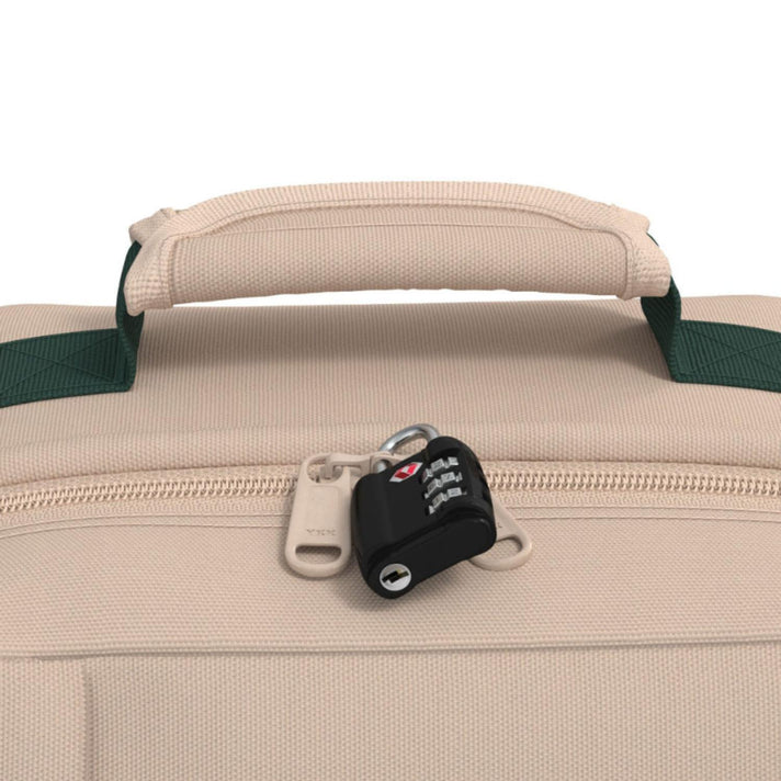 Cabin Zero Reistas CZ06 Class 44Ltr Cebu Sand 2408 Cabin Zero Reistas CZ06 Class 44Ltr Cebu Sand 2408