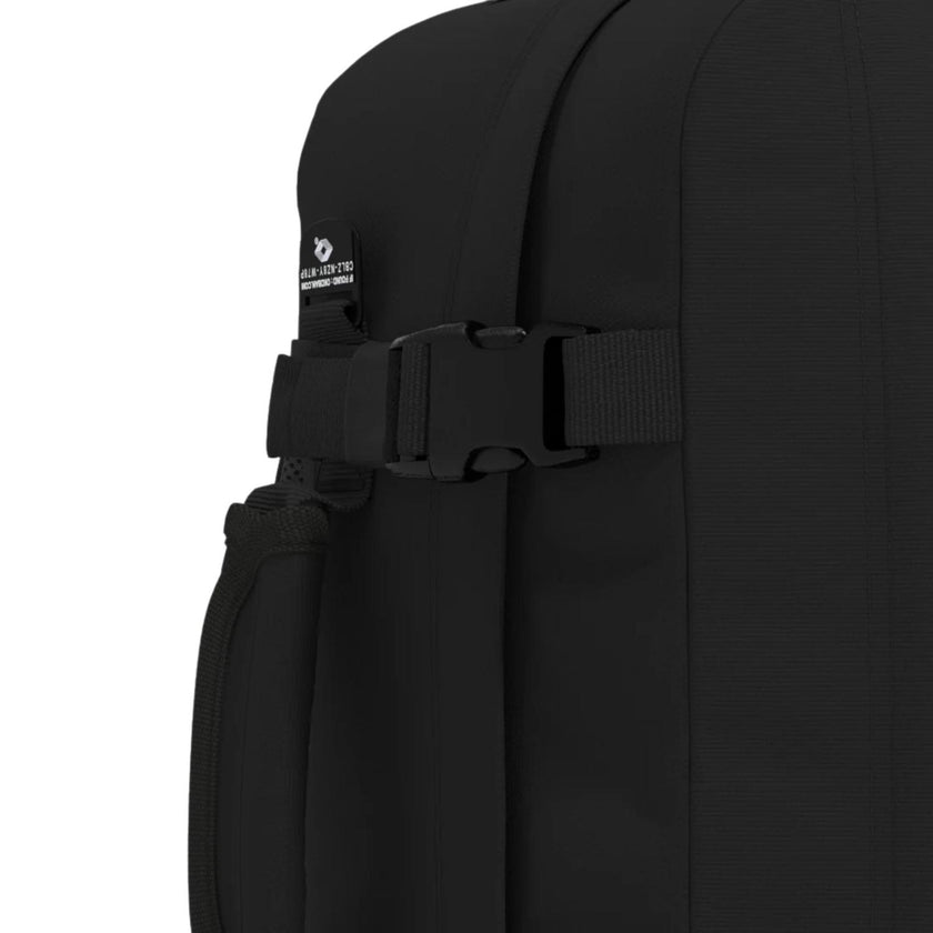 Cabin Zero Reistas CZ08 Mini 28Ltr Absolut Black 1201