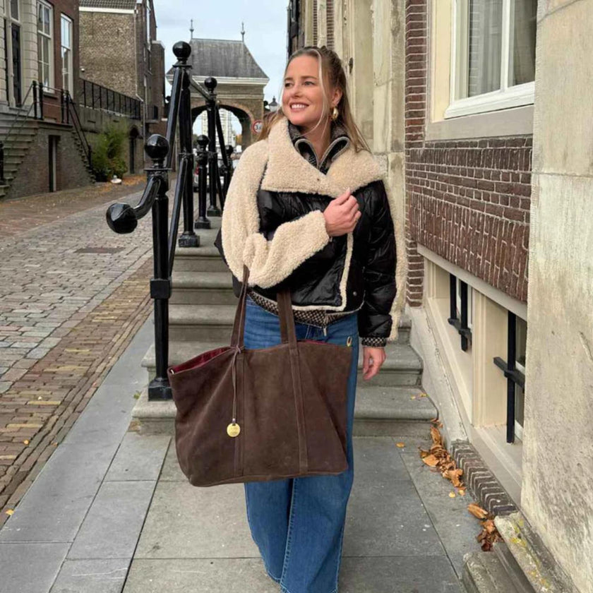 Mosz Tas Hailey M Bruin