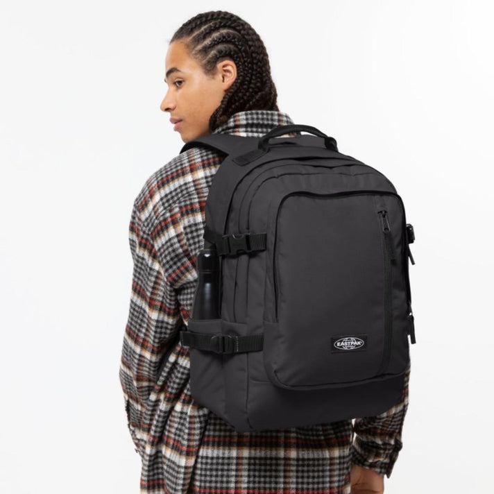 Eastpak Rugzak Volker 0A5BEW W33 CS Mono Black 2 Eastpak Rugzak Volker 0A5BEW W33 CS Mono Black 2