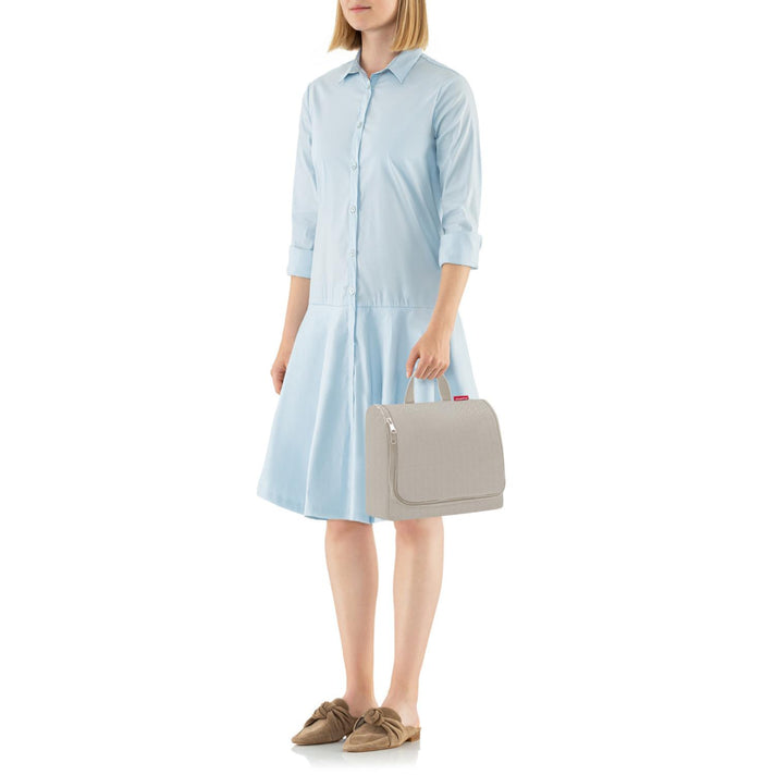 Reisenthel Toilettas Toiletbag XL Herringbone Sand 6049 Reisenthel Toilettas Toiletbag XL Herringbone Sand 6049