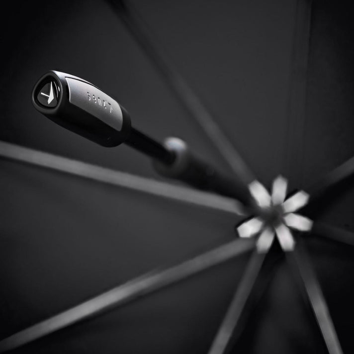 Senz Paraplu 4060 Senz XXL stick Pure black reflective 0985 Senz Paraplu 4060 Senz XXL stick Pure black reflective 0985