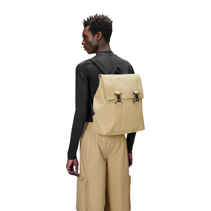 Rains Rugzak 13300 MSN Bag Sand 24 Rains Rugzak 13300 MSN Bag Sand 24