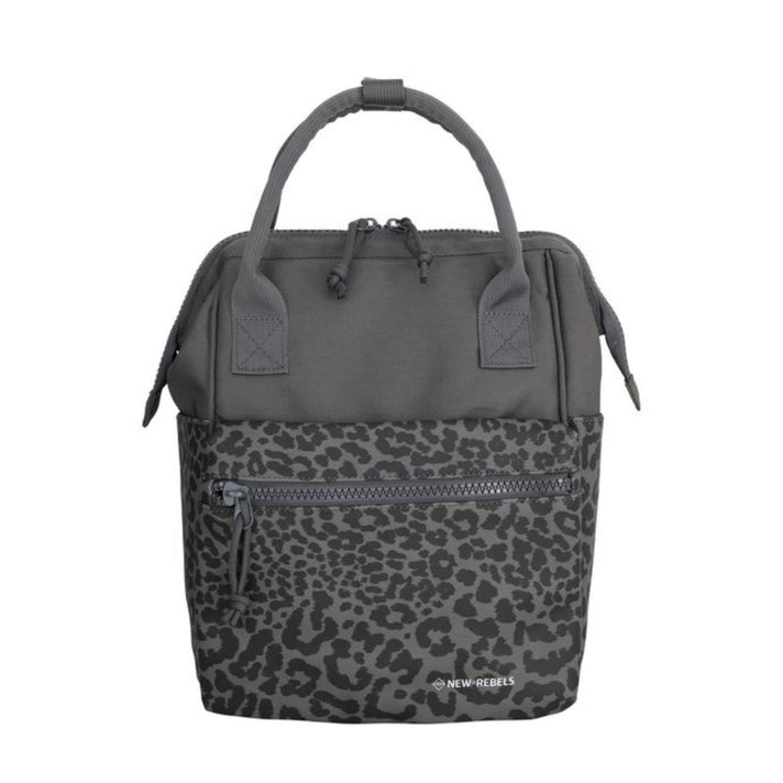 New Rebels Rugzak 51.1528 Weverly Leopard Black 00 New Rebels Rugzak 51.1528 Weverly Leopard Black 00