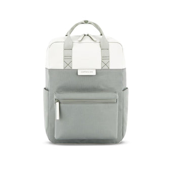 Kapten & Son Verzorgingsrugzak Bergen pro diaper Muted sage Kapten & Son Verzorgingsrugzak Bergen pro diaper Muted sage