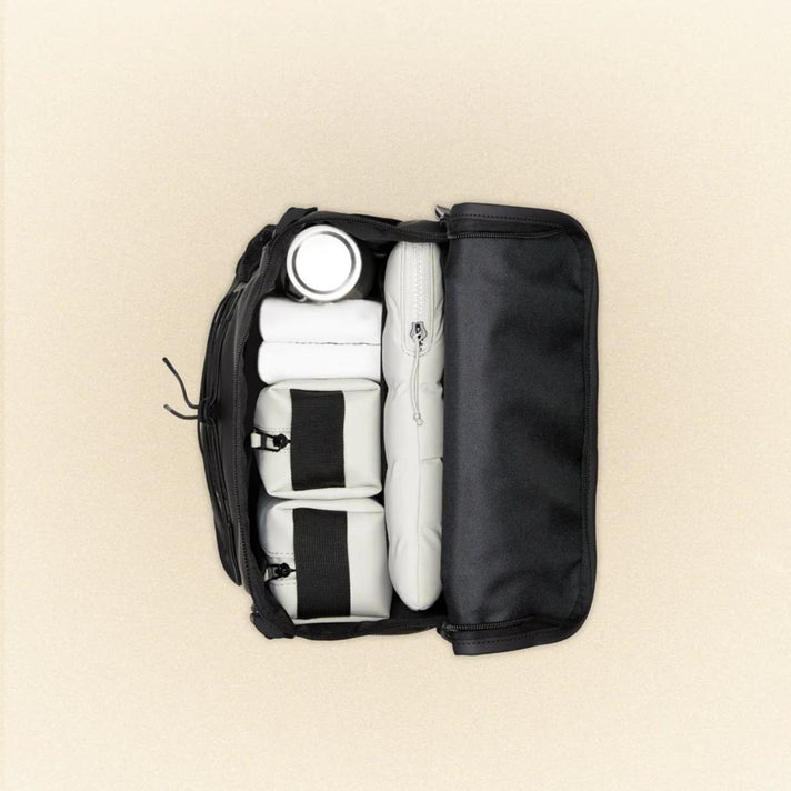 Rains Rugzak 14340 Trail Mountaineer Bag 01 Black Rains Rugzak 14340 Trail Mountaineer Bag 01 Black