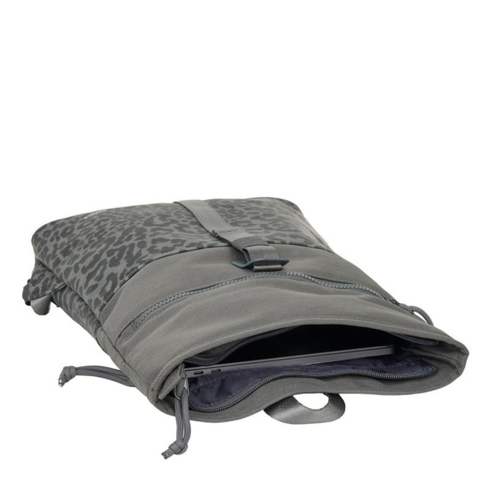 New Rebels Rugzak 51.1524 Los Angeles Leopard Black 00 New Rebels Rugzak 51.1524 Los Angeles Leopard Black 00