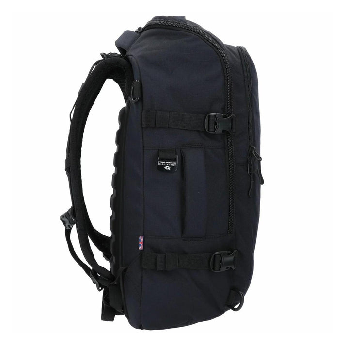 Cabin Zero Reistas AD05 32L Absolute Black 1201 Cabin Zero Reistas AD05 32L Absolute Black 1201