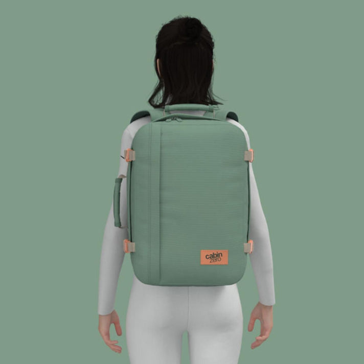Cabin Zero Reistas CZ17 Class 36 ltr Sage Forest 2401 Cabin Zero Reistas CZ17 Class 36 ltr Sage Forest 2401