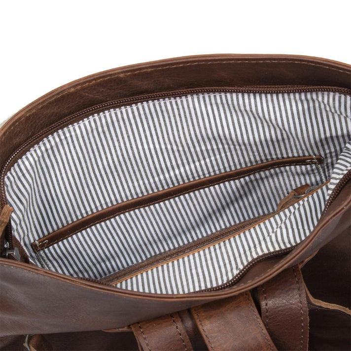 Justified Rugzak 17.1038 Nynke Brown 01 Justified Rugzak 17.1038 Nynke Brown 01