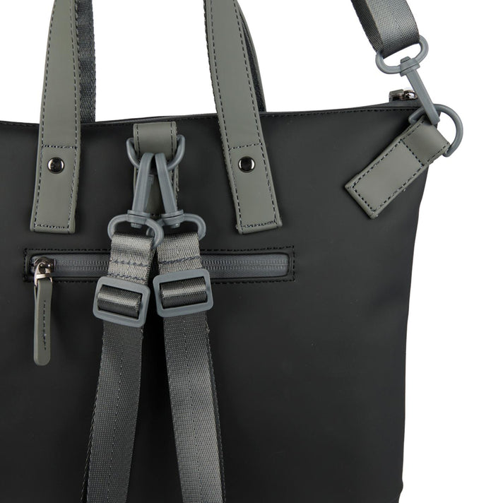 New Rebels Rugzak 51.1327 Trenton Zwart 00 New Rebels Rugzak 51.1327 Trenton Zwart 00