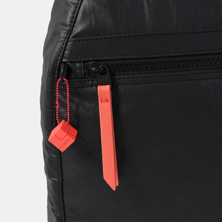 Hedgren Rugzak HIC11L Vogue L Creased Black/Coral 864 Hedgren Rugzak HIC11L Vogue L Creased Black/Coral 864