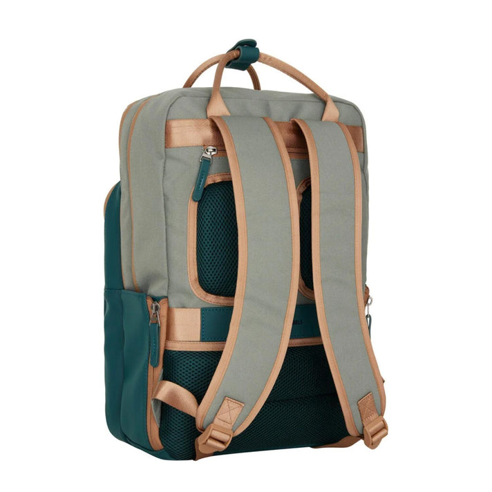 New Rebels Laptoprugzak 51.1504 Milwaukee Petrol 75 New Rebels Laptoprugzak 51.1504 Milwaukee Petrol 75