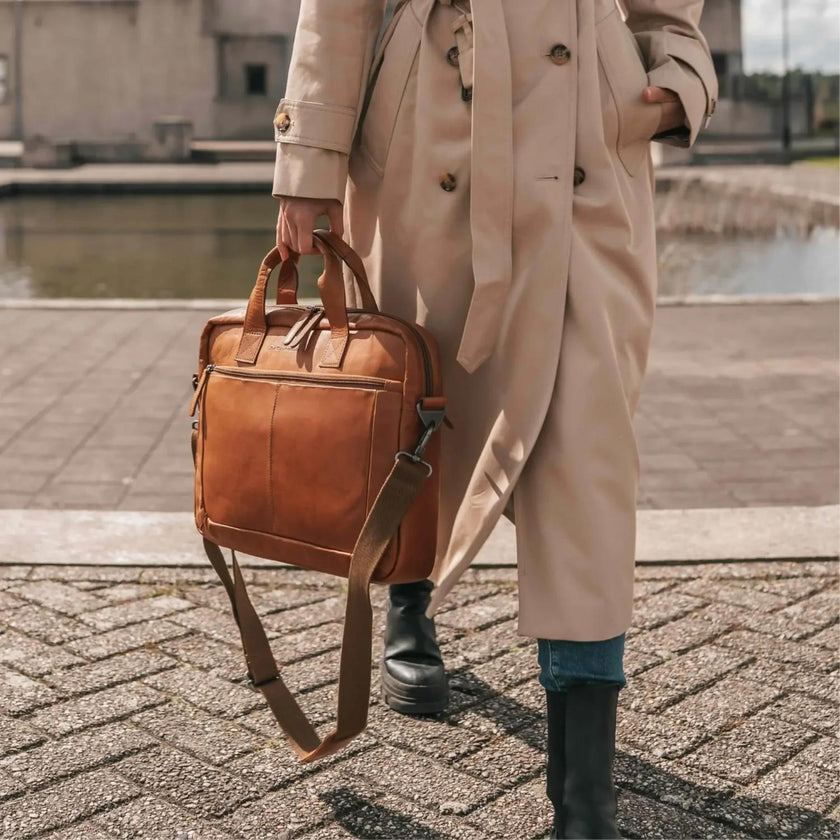 Chesterfield Laptoptas C40.1033 Calvi Cognac 31