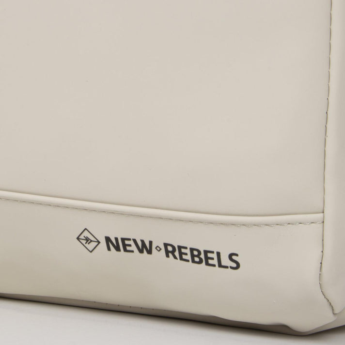 New Rebels Laptoprugzak 51.1293 Miami Beige 06 New Rebels Laptoprugzak 51.1293 Miami Beige 06