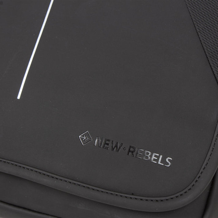 New Rebels Tas 43.1161 Bronx Black 00 New Rebels Tas 43.1161 Bronx Black 00