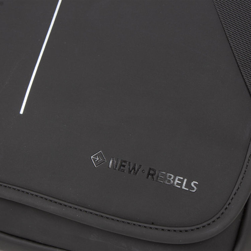 New Rebels Tas 43.1161 Bronx Black 00