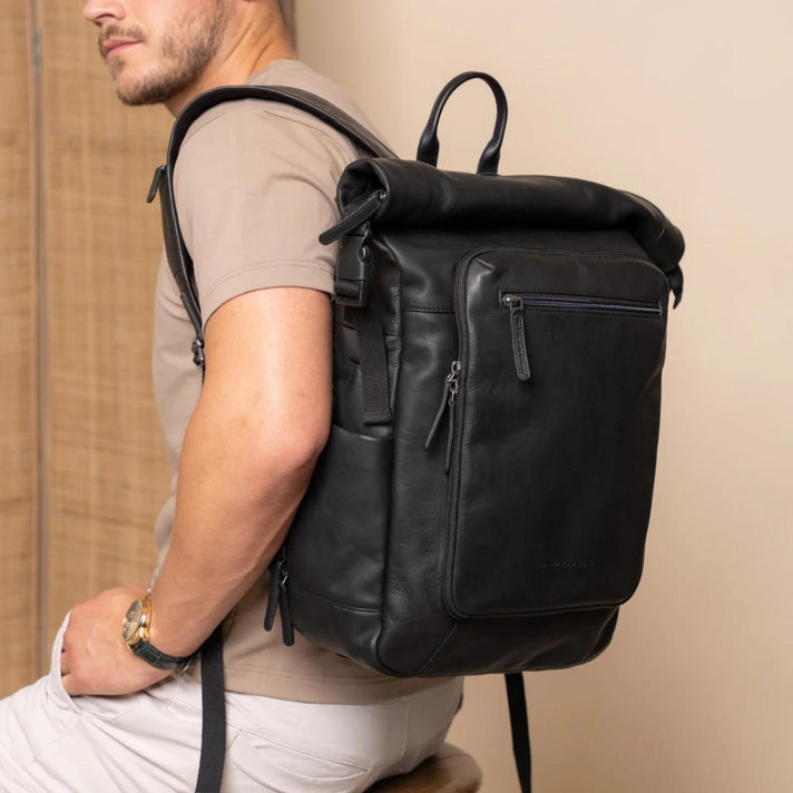 Chesterfield Rugzak C58.0713 Remo Zwart 00 Chesterfield Rugzak C58.0713 Remo Zwart 00