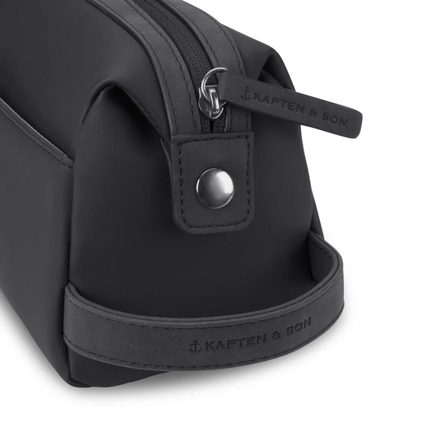Kapten & Son Toilettas Windsor All Black