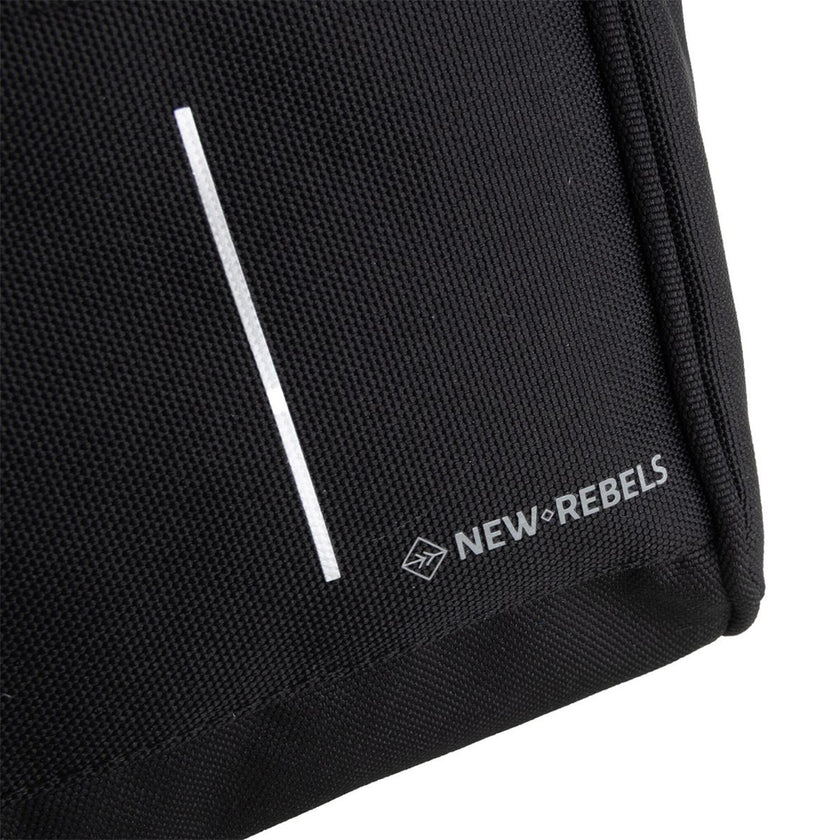 New Rebels Tas 23.1088 Beverly Black 00