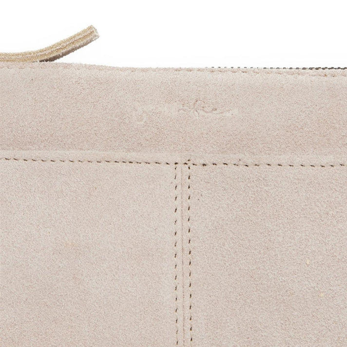 Justified Tas 12.1415 Nyra suede Beige 06 Justified Tas 12.1415 Nyra suede Beige 06