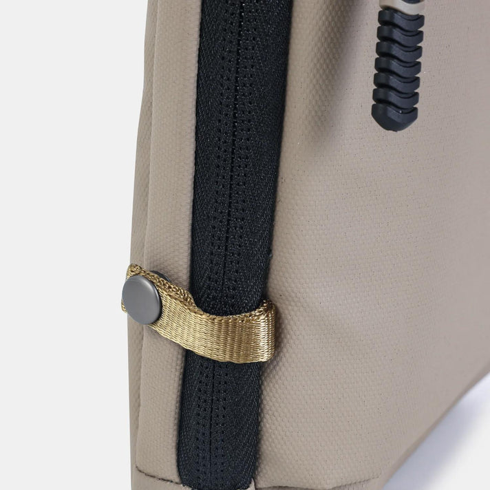 Hedgren Crossover HCOM08 Turn RFID Vintage beige eco 877 Hedgren Crossover HCOM08 Turn RFID Vintage beige eco 877