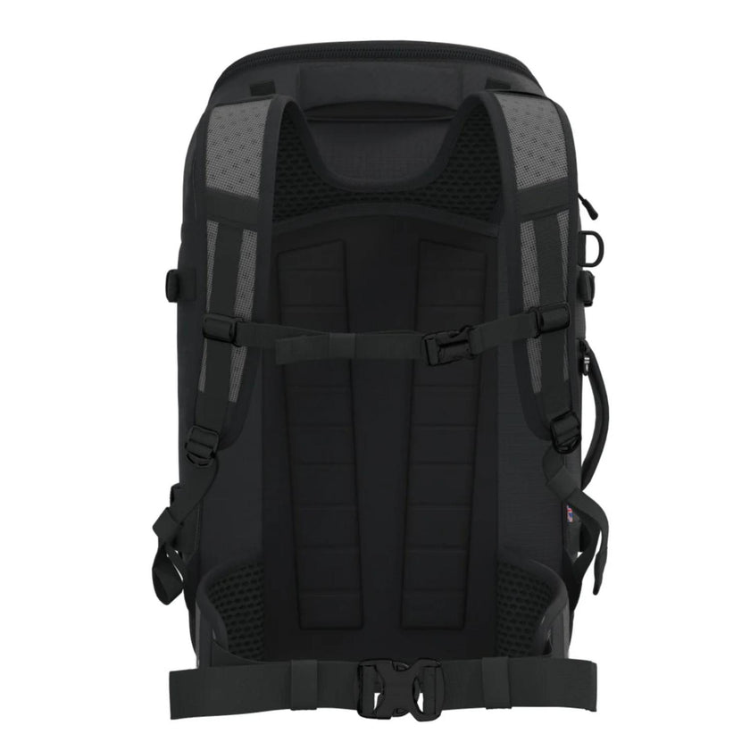 Cabin Zero Reistas AD06 42L Absolute Black 1201