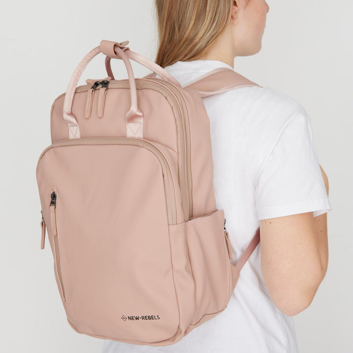 New Rebels Laptoprugzak 51.1315 Milwaukee Old Pink 70 New Rebels Laptoprugzak 51.1315 Milwaukee Old Pink 70