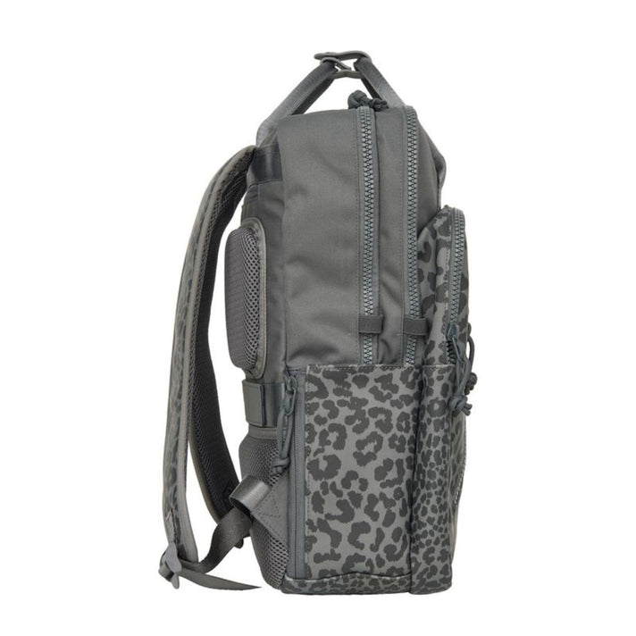 New Rebels Laptoprugzak 51.1527 Milwaukee Leopard Black 00 New Rebels Laptoprugzak 51.1527 Milwaukee Leopard Black 00