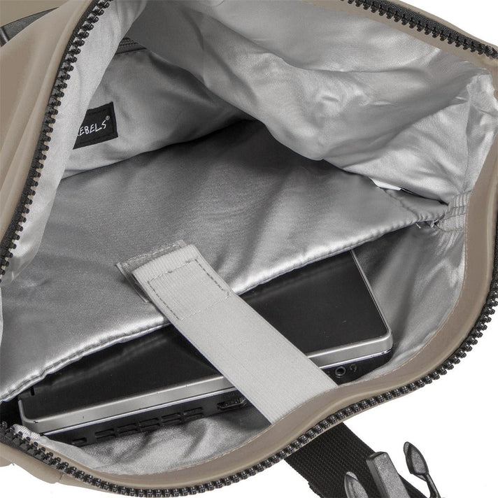 New Rebels Laptoprugzak 51.1135 New York Taupe 39 New Rebels Laptoprugzak 51.1135 New York Taupe 39