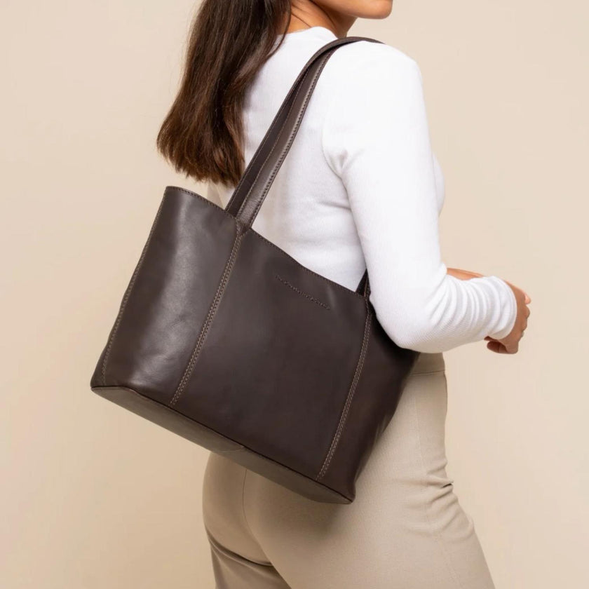 Chesterfield Tas C38.0231 Anira Bruin 01