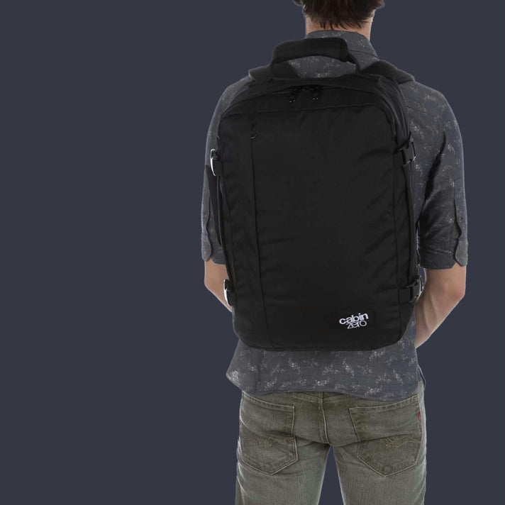 Cabin Zero Reistas CZ17 Class 36 ltr Absolute Black 1201 Cabin Zero Reistas CZ17 Class 36 ltr Absolute Black 1201