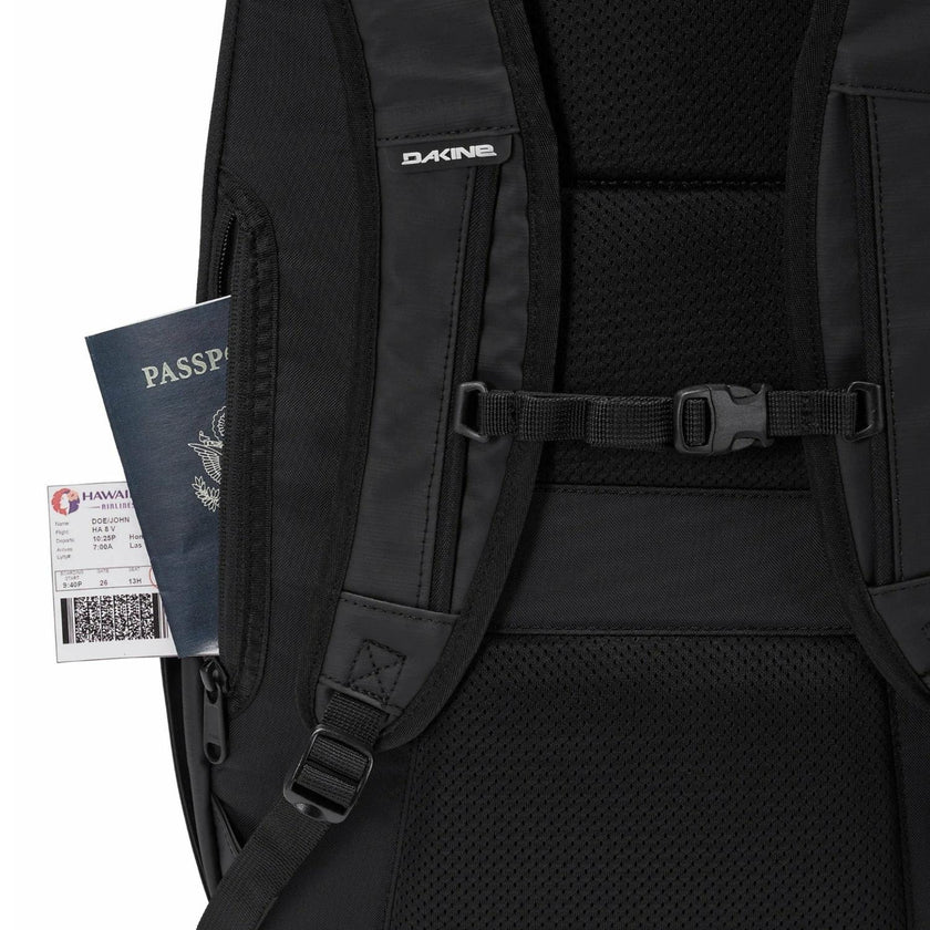 Dakine Rugzak Campus Premium 28 Liter Black ripstop