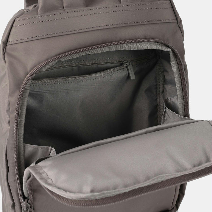 Hedgren Rugzak HIC11L RFID Vogue L Sepia 376 Hedgren Rugzak HIC11L RFID Vogue L Sepia 376
