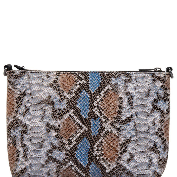 Cowboysbag Shopper 3390 Worth Black/Blue 405 Cowboysbag Shopper 3390 Worth Black/Blue 405