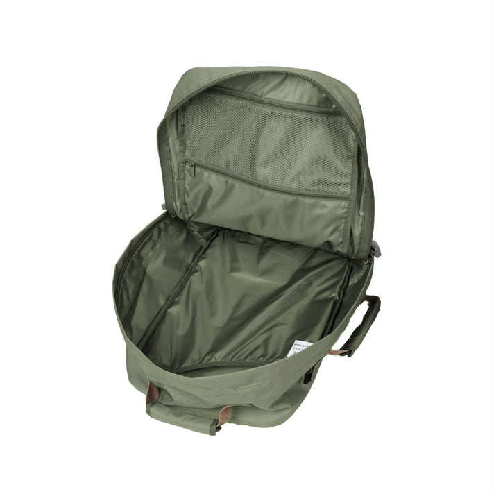 Cabin Zero Reistas CZ17 Class 36 ltr Georgian Khaki 1802 Cabin Zero Reistas CZ17 Class 36 ltr Georgian Khaki 1802