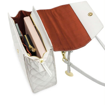 Mosz Tas Phoebe Quilted Off White shiny light gold 12 Mosz Tas Phoebe Quilted Off White shiny light gold 12