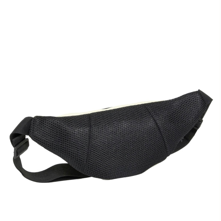 New Rebels Heuptas 23.1031 Mart White 05 New Rebels Heuptas 23.1031 Mart White 05