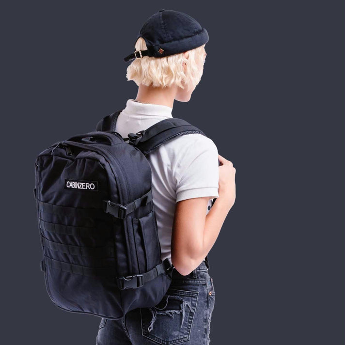 Cabin Zero Reistas CZ19 Military 28 ltr Absolute Black 1401 Cabin Zero Reistas CZ19 Military 28 ltr Absolute Black 1401