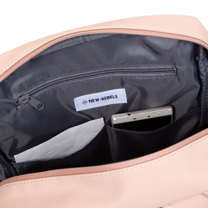 New Rebels Laptoprugzak 51.1293 Miami Pink 70 New Rebels Laptoprugzak 51.1293 Miami Pink 70